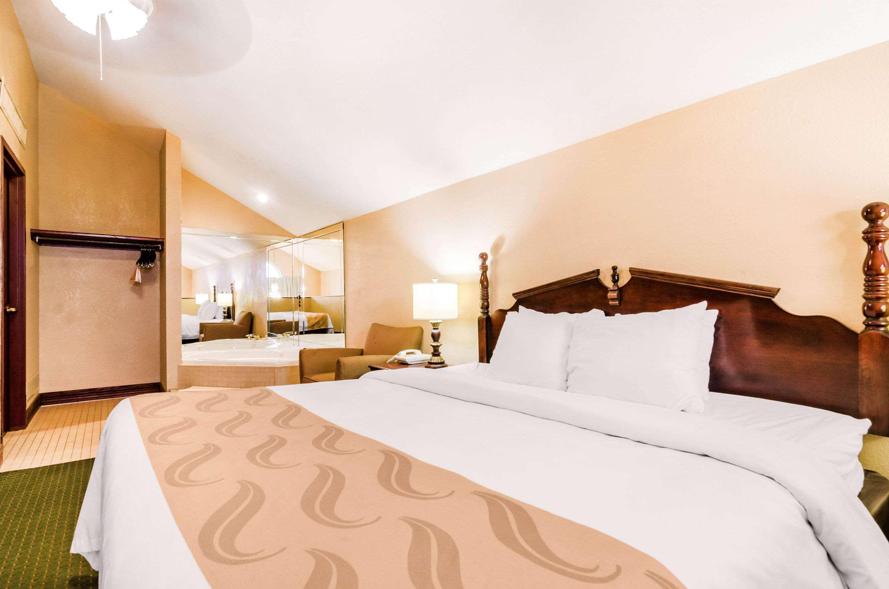 Quality Inn & Suites Cartago Exterior foto