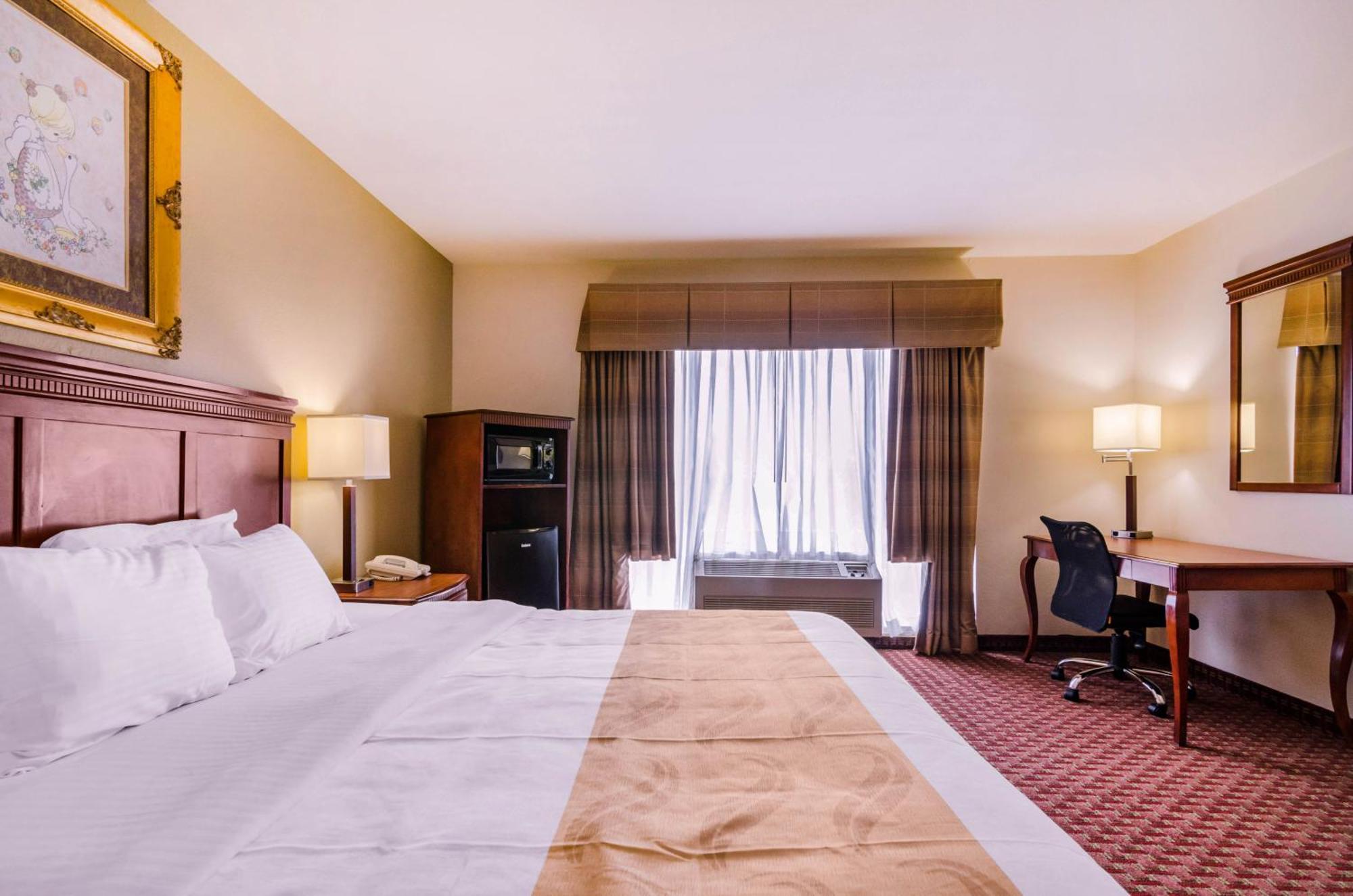 Quality Inn & Suites Cartago Exterior foto