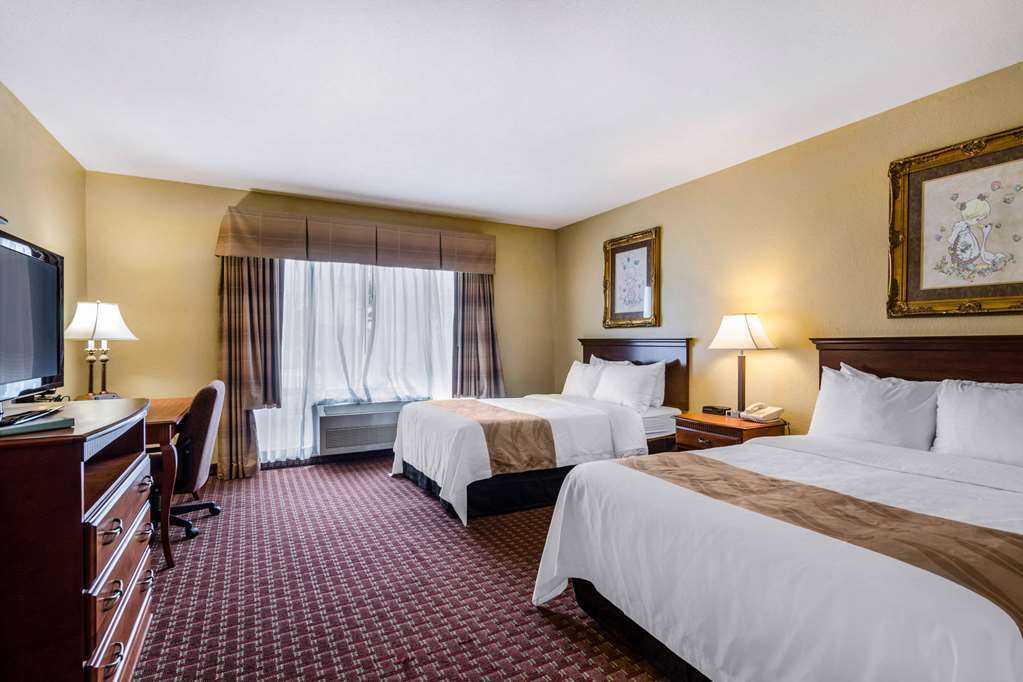 Quality Inn & Suites Cartago Quarto foto