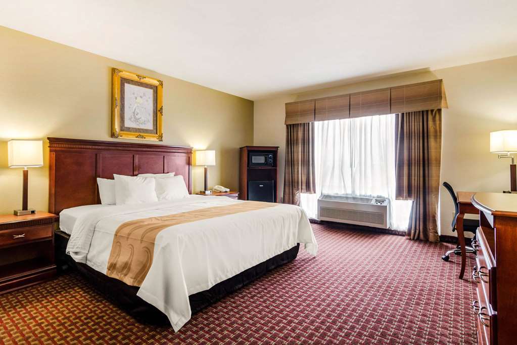 Quality Inn & Suites Cartago Quarto foto