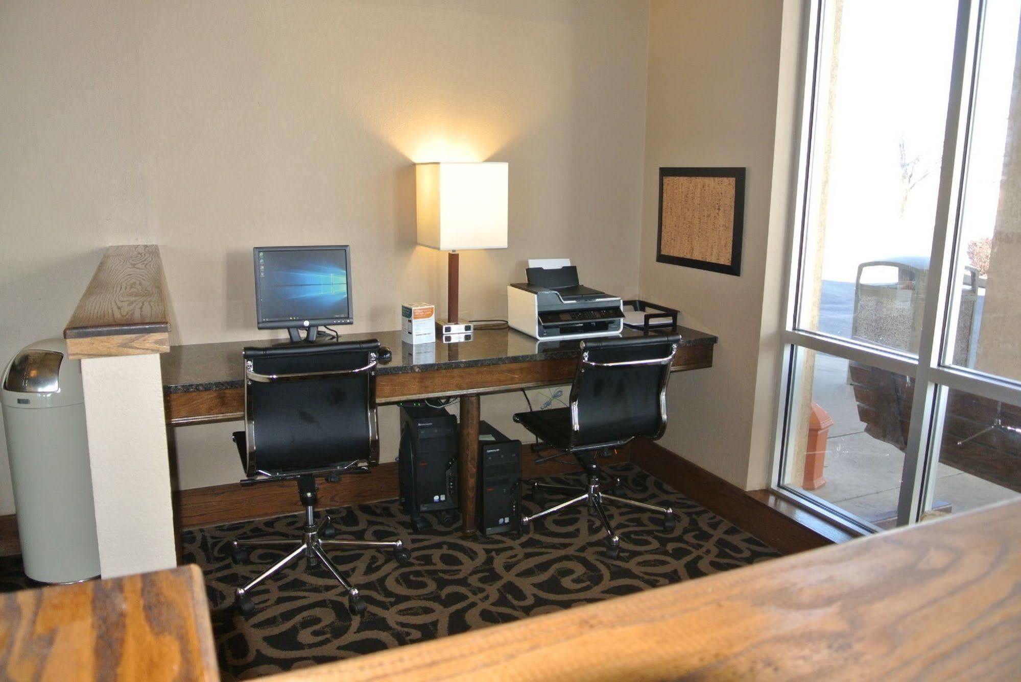 Quality Inn & Suites Cartago Exterior foto